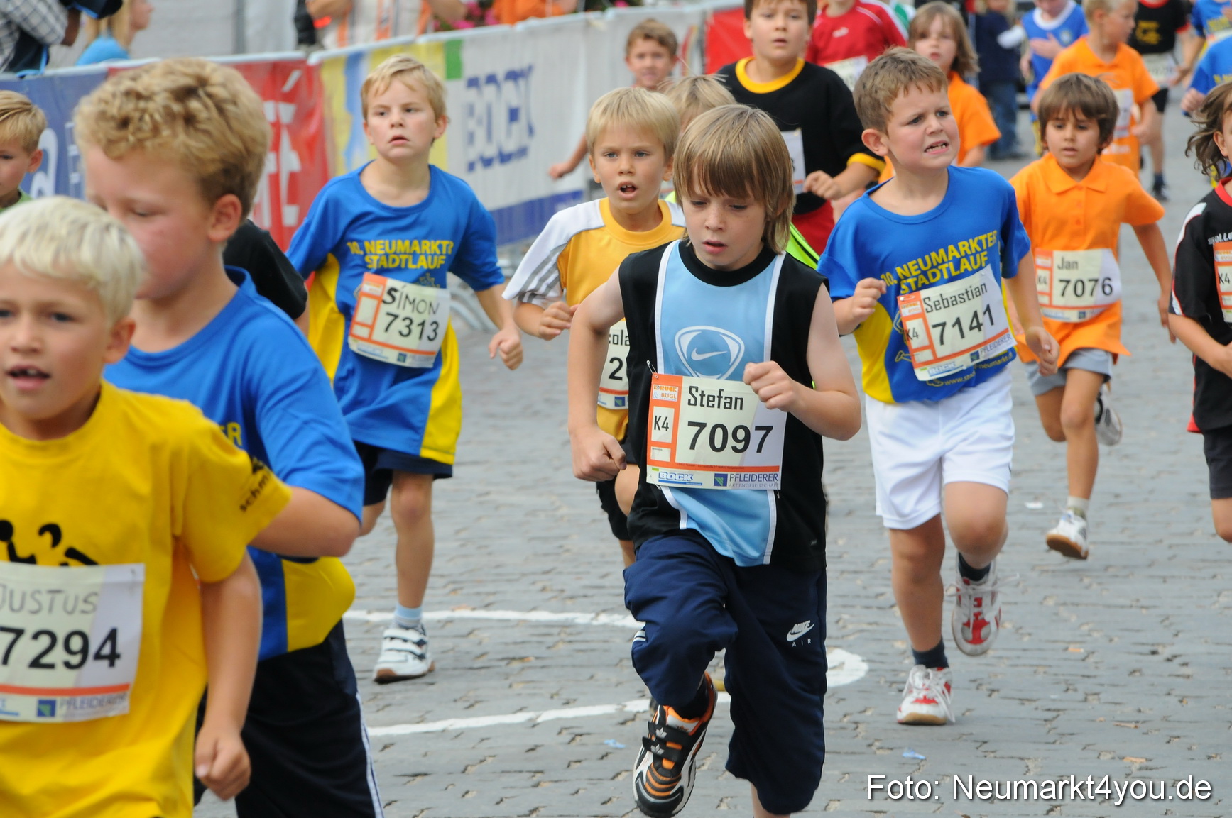 0063 Stadtlauf Neumarkt Bambinilaeufe 200909